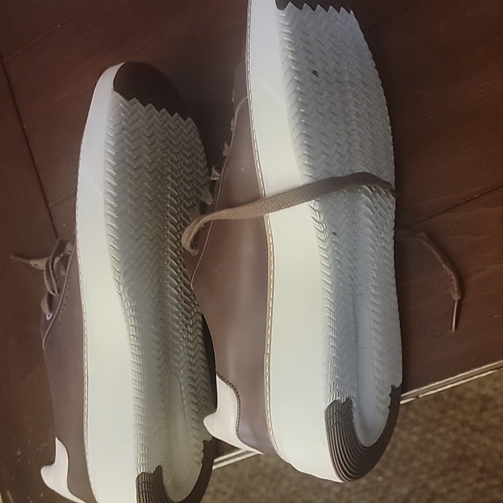 Cole Haan - Picture 4 of 4